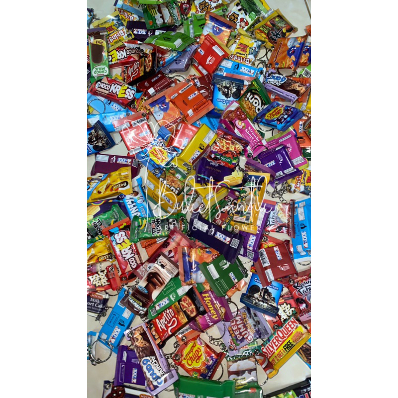 Gantungan Kunci Snack Miniatur Makanan Ringan, ice cream, Souvenir Pernikahan, Souvenir Ulang Tahun 