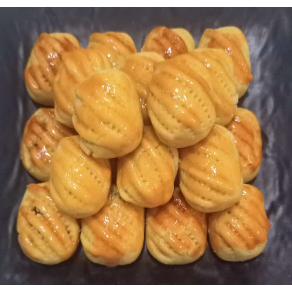 

Kue lebaran Nastar dan Nastar keju toples 600mL dan 750mL