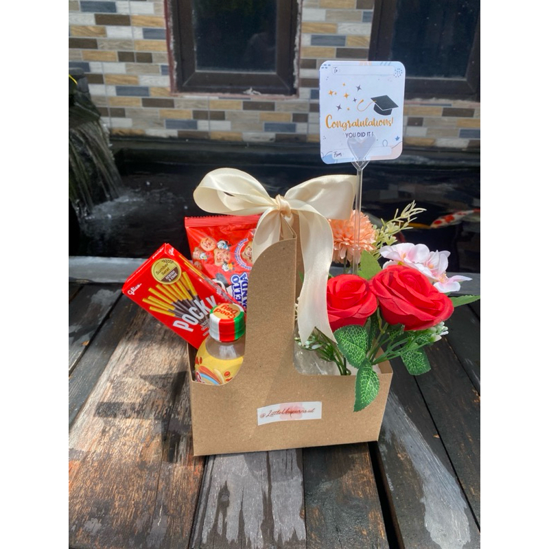 

flower coffee box / flower hampers box