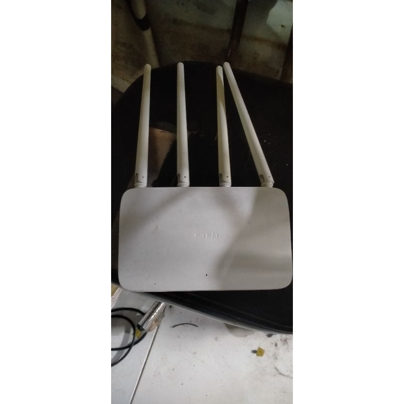 Router Wifi Tenda N300 - F6 Antena 4