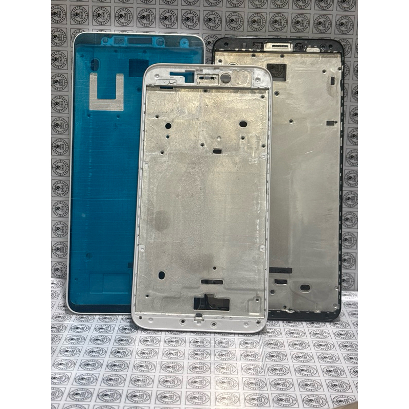 FRAME LCD TATAKAN LCD REDMI 5 / REDMI 5A