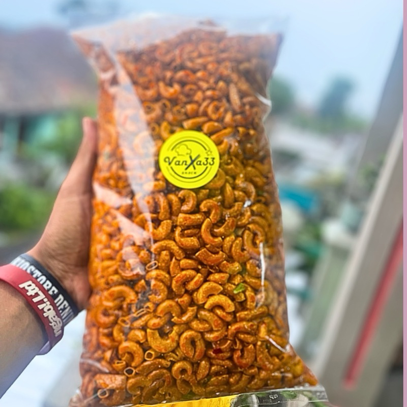 

wiw 1 KG Makaroni Cikruh Pedas Daun Jeruk Makroni Kiloan Extra Pedas Kriuk Khas Tasikmalaya