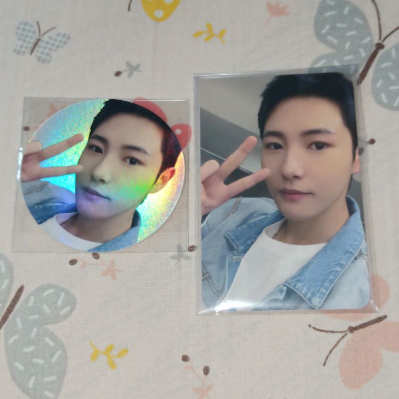 (BACA DESK) - Photocard Official Renjun NCT Dream Antique Hand Mirror SM Town SMCU Express Merchandi