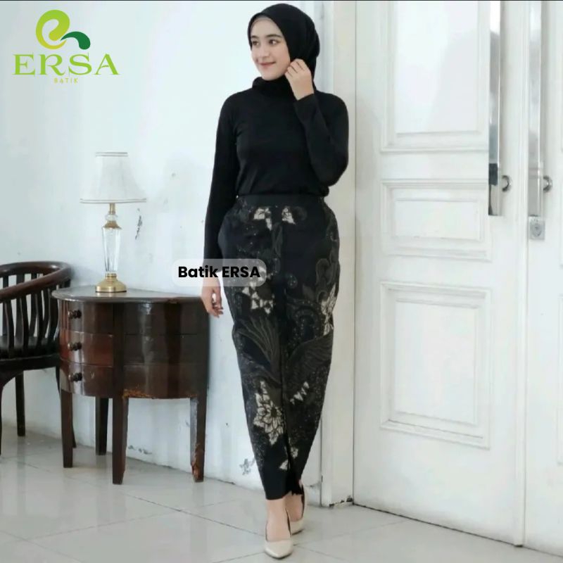 BATIK ERSA - Rok Batik Bawahan Wanita Jarik Wiru Manten Khas Solo Motif MLIWIS HITAM
