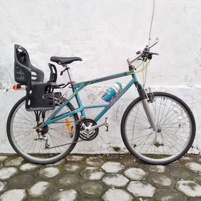 sepeda Vintage MTB Hybrid Touring MONGOOSE elevated chainstay not Federal