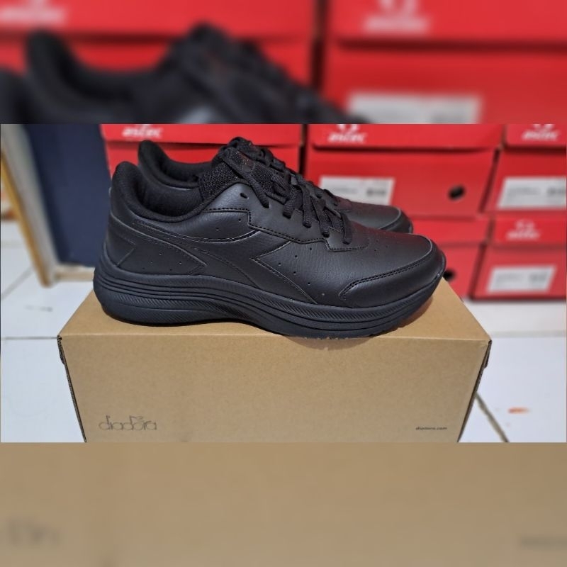 SEPATU DIADORA FULL BLACK ORIGINAL 100%