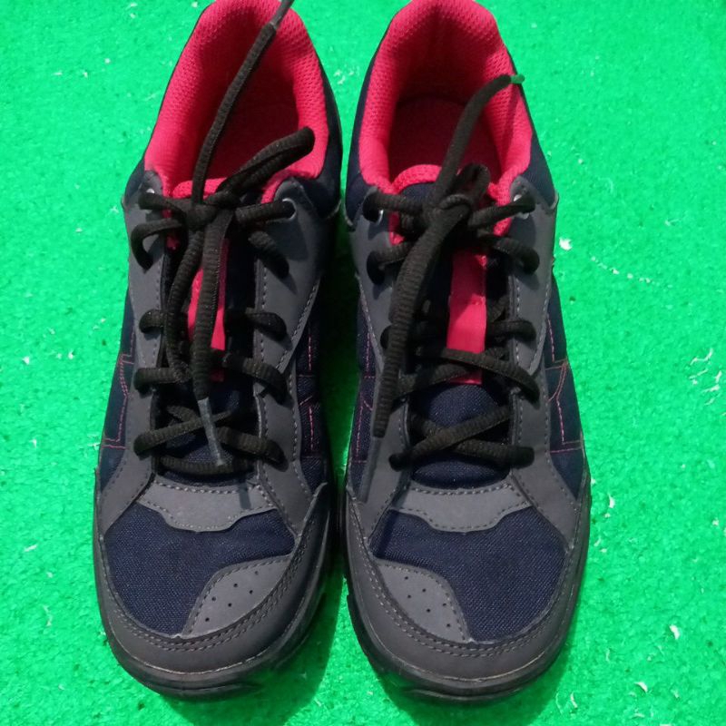 Sepatu outdoor/gunung/hiking Decathlon Quechua Grey Pink