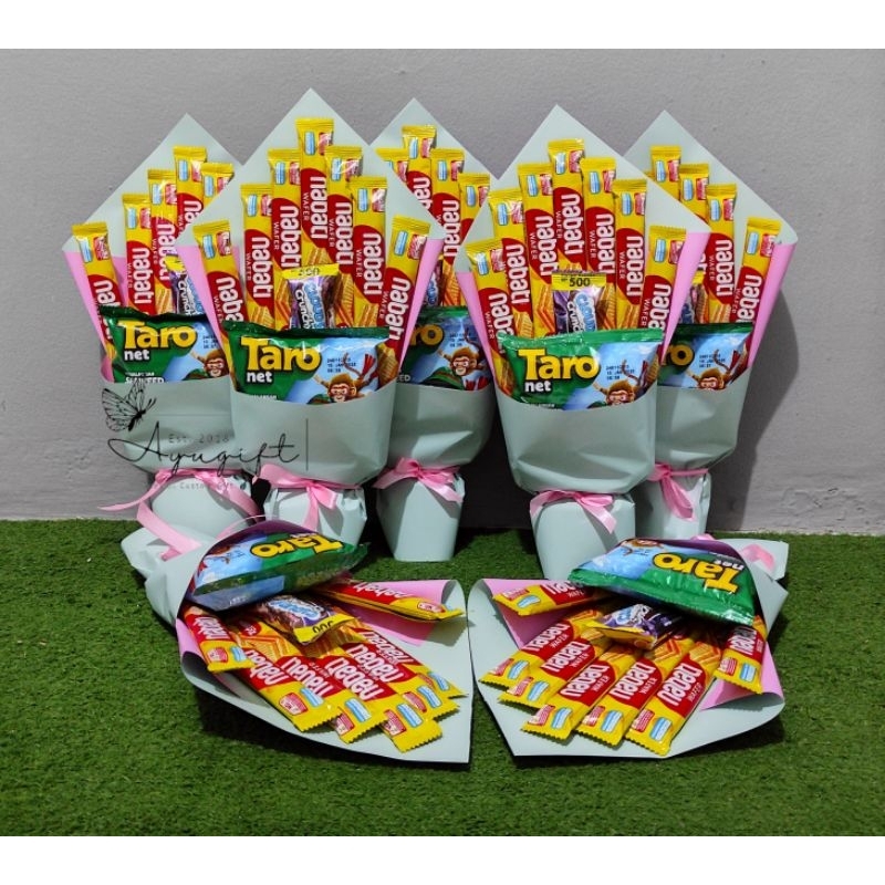 

Ayu Gift | BS 01 | Buket Snack Wrap Layang size XS | buket wisuda | buket ultah | buket murah | kado unik