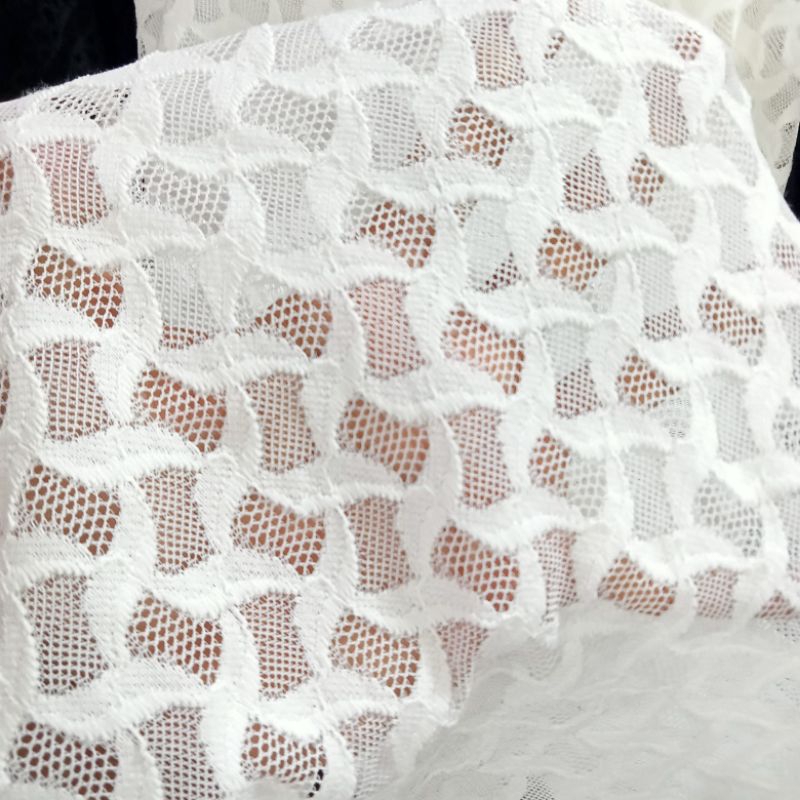 Kain Brokat Semi Prada - Kain Katun Brokat Motif Ecnik Import - Kain Rajut Brokat - Kain Brukat Warn