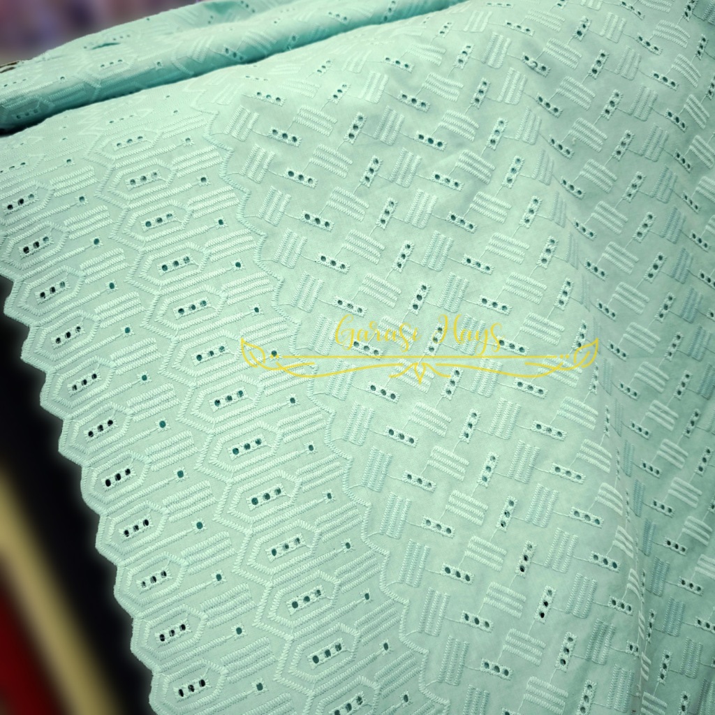 Kain Cotton Embroidery Katun Bordir Pinggiran Mint Green Lebar 150 cm