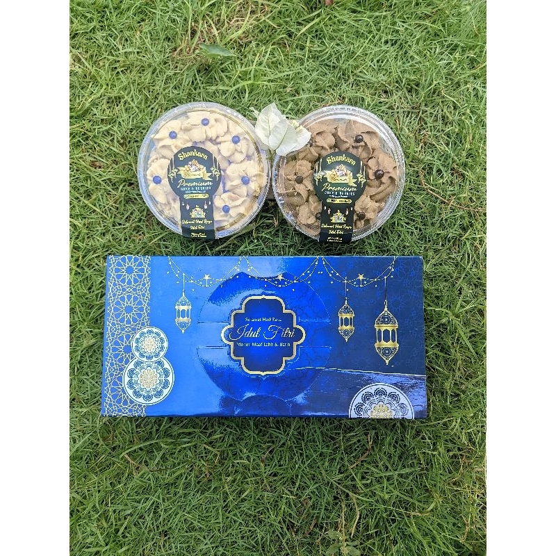 

HAMPERS KUE KERING ISI 2