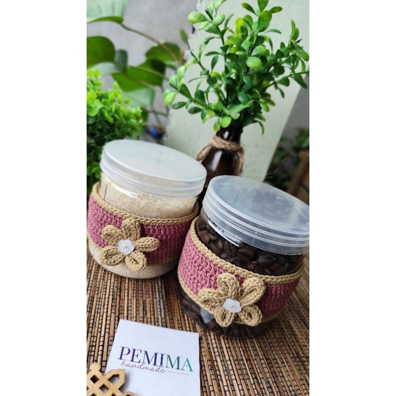 

hampers lebaran toples rajut