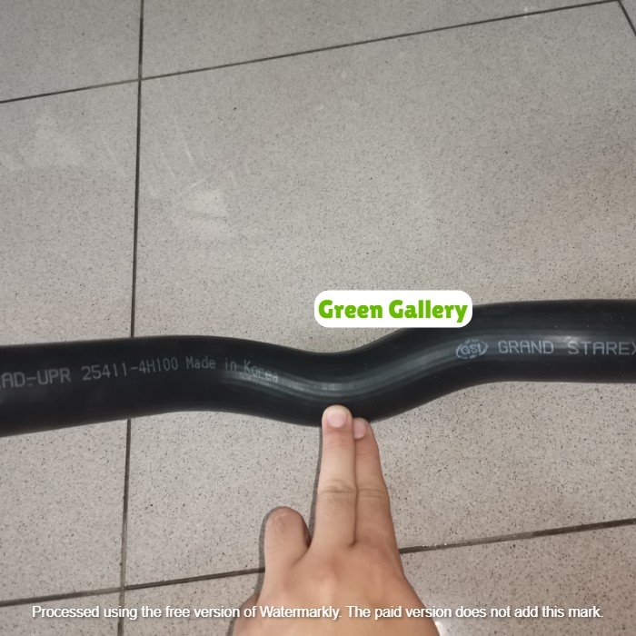 selang / hose radiator atas hyundai h1 bensin
