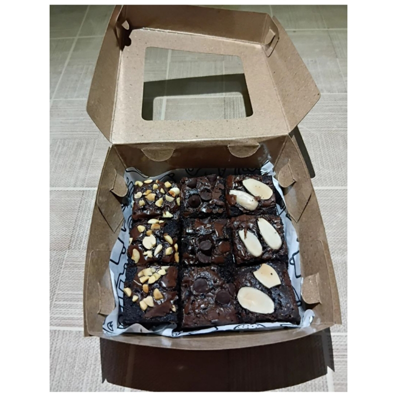 

Fudgy Brownies Coklat Kacang Almond Chococip