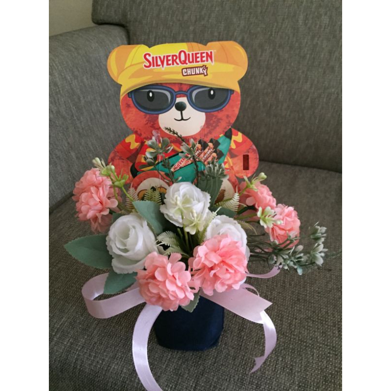 

BUCKET COKLAT / BUKET COKLAT BERUANG / BUCKET BERUANG / BUKET WISUDA / SIDANG / SEMPRO / ULANG TAHUN / HARI IBU / BUKET WISUDA
