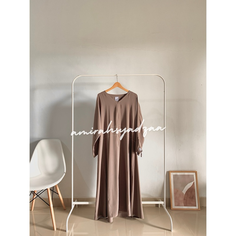 PRELOVED Stitch Abaya Elmadina size S warna Cream Fungi