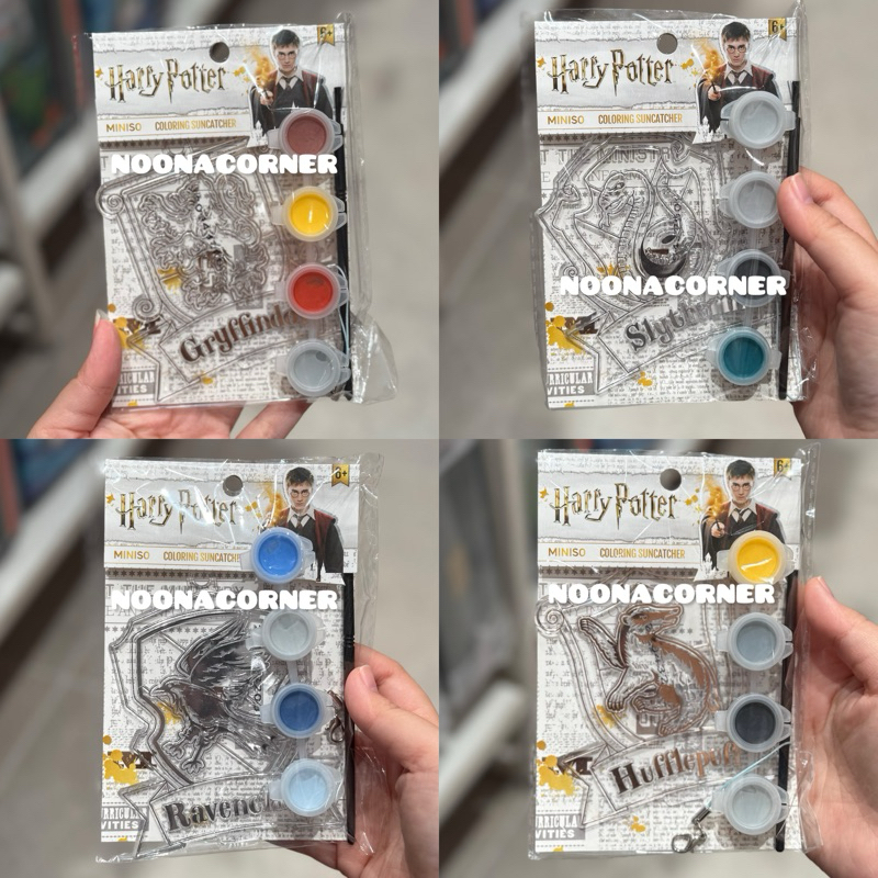

Miniso x Harry Potter ‼️ DIY Painting / Coloring Suncatcher Keychain Harry Potter Collections (Gryffindor / Slytherin / Hufflepuff / Ravenclaw)