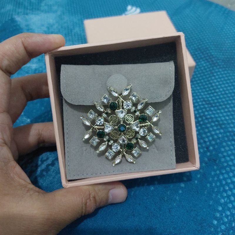 Daryla Brooch Ria Miranda - Gold - New bukan preloved