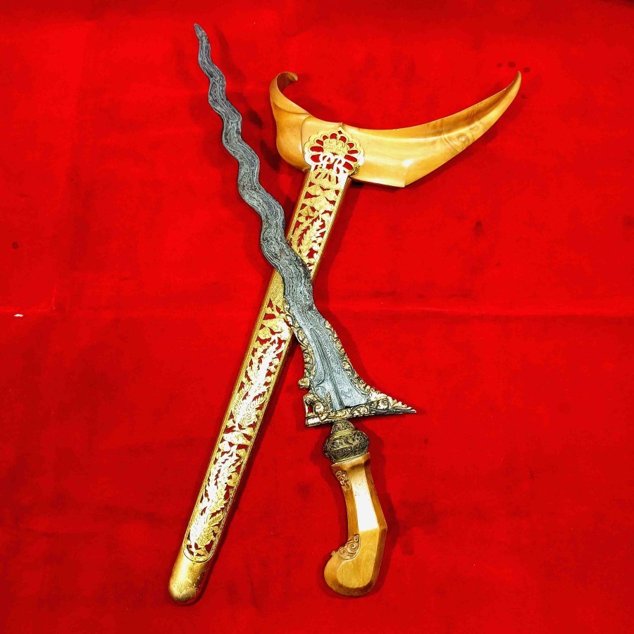 Koleksi Pusaka Tosan Aji Keris Singo Barong Luk 13 Pamor Kulit Semangka Antik Kuno