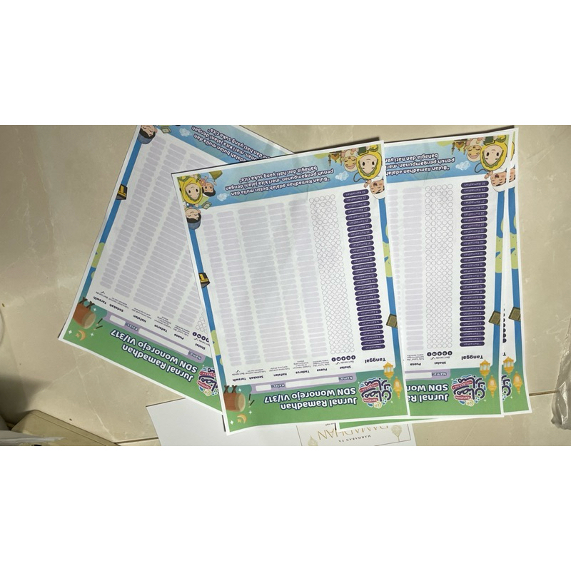 

Print A4 F4 Ready gosend/Cod/ambil Surabaya Pusat dan daerah ITS