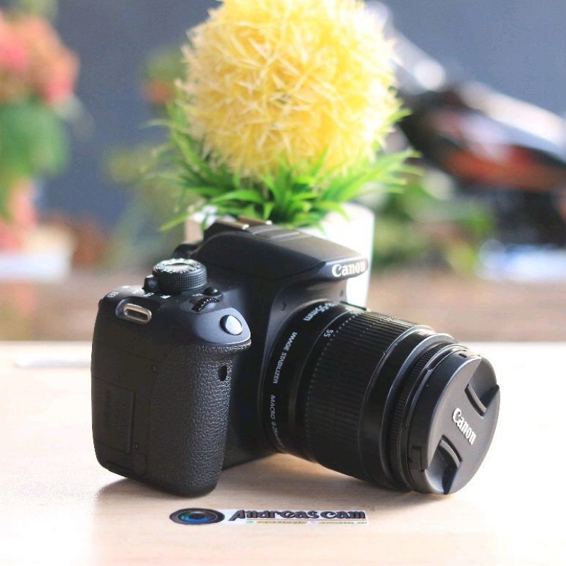 Second _ kamera Canon dslr  700D + Batrei Grip