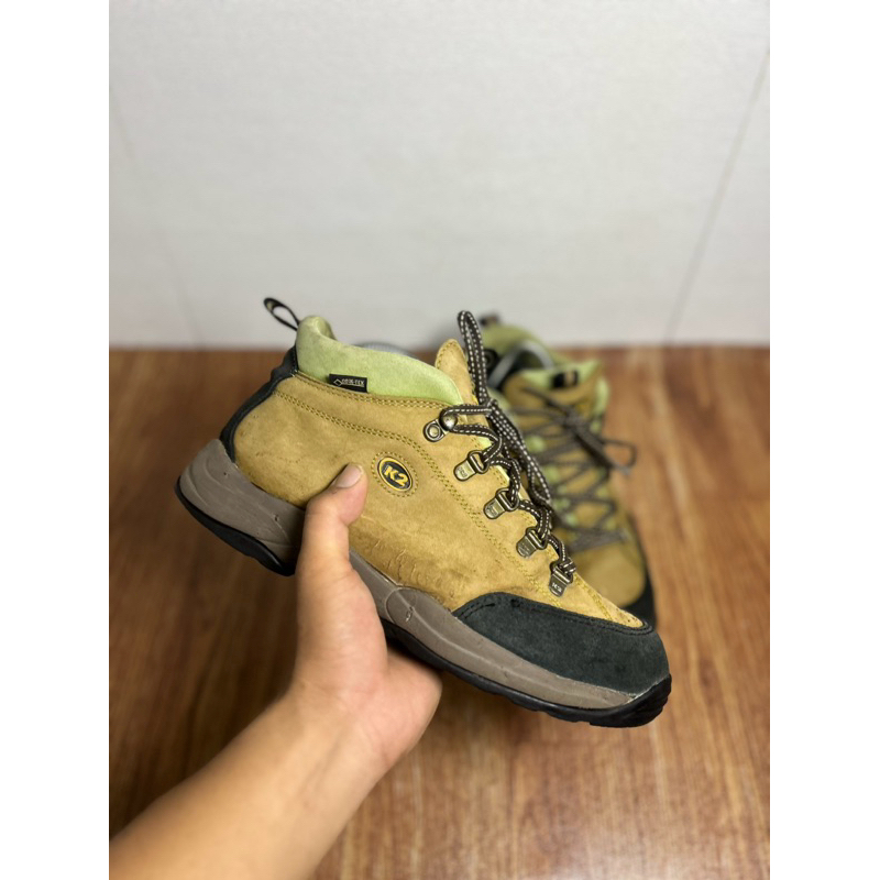 Sepatu gunung second original k2