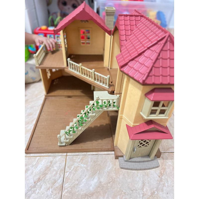 Sylvanian Families City house with light - Preloved