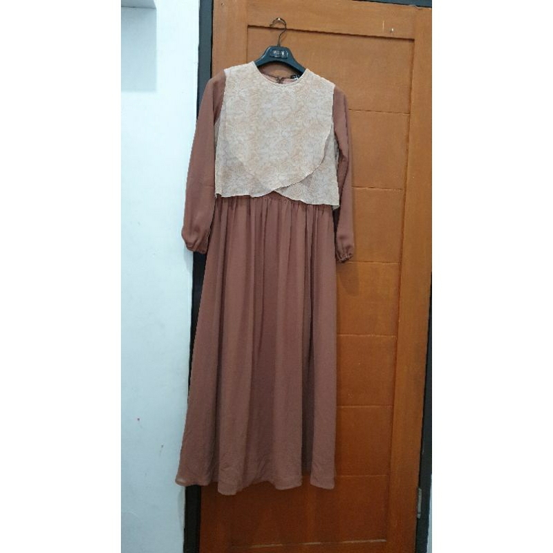 Preloved Dress merk Moshaict