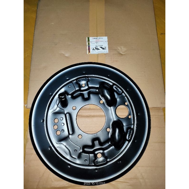 plat dudukan master rem belakang/plat besi tromol rem belakang suzuki futura/ss ori