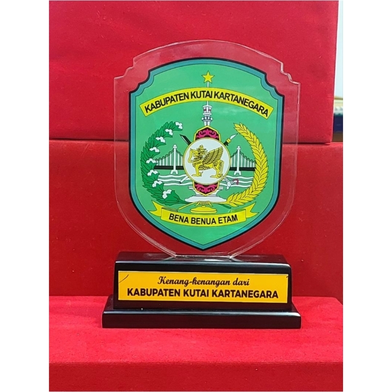PLAKAT AKRILIK TEBAL 2CM PRINT UV