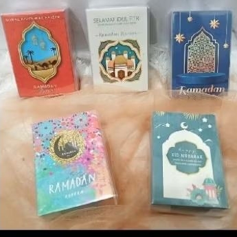 

[50 pcs ] AMPLOP LEBARAN ISI 50 PCS UKURAN M (PENDEK) GLOSSY