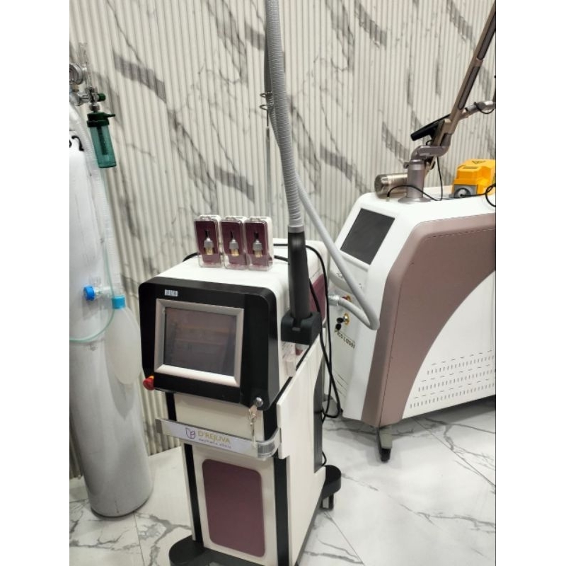 ALAT KESEHATAN PICO LASER HONEY COMB