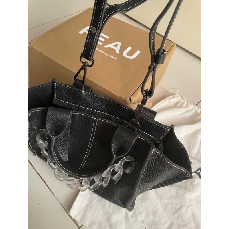 PRELOVED PEAU BAG