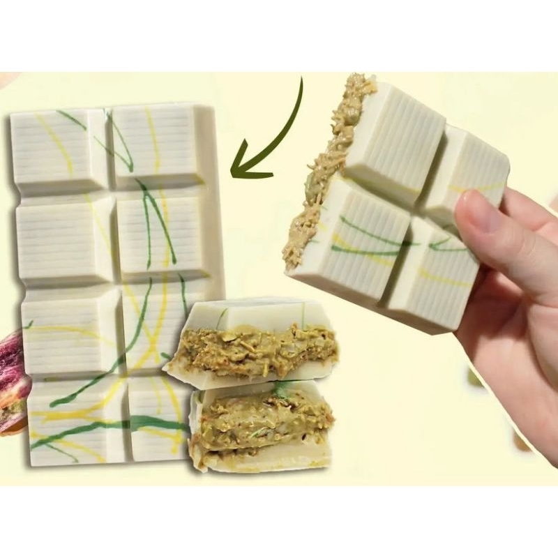 

Dubai White Chocolate Pistachio Kunafa (Size Puas)