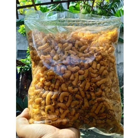 

makaroni pedas daun jeruk