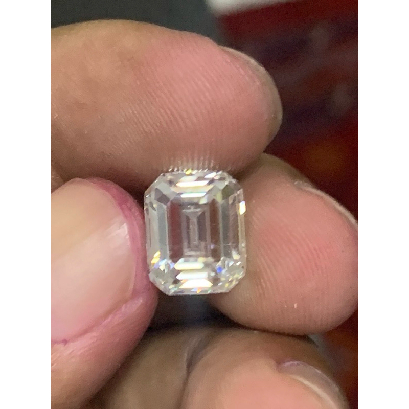 Moissanite Emerald cut 5crt