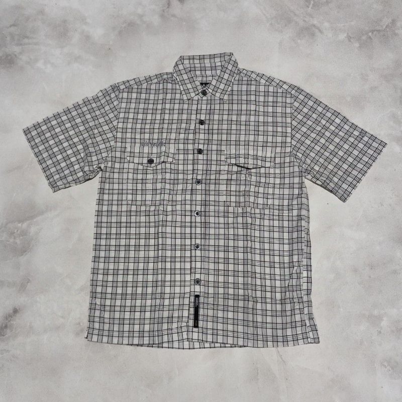 Kemeja tangan pendek pria air walk kotak kotak