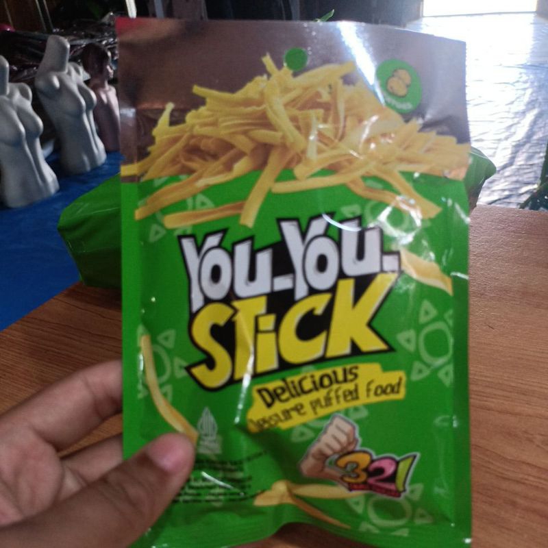 

stick jajanan makanan ringan you- you stick