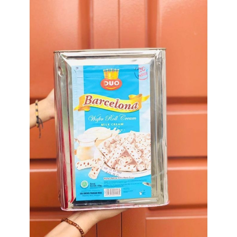 ASTOR KALENG BARCELONA 4 KG WAFER ROLL CREAM