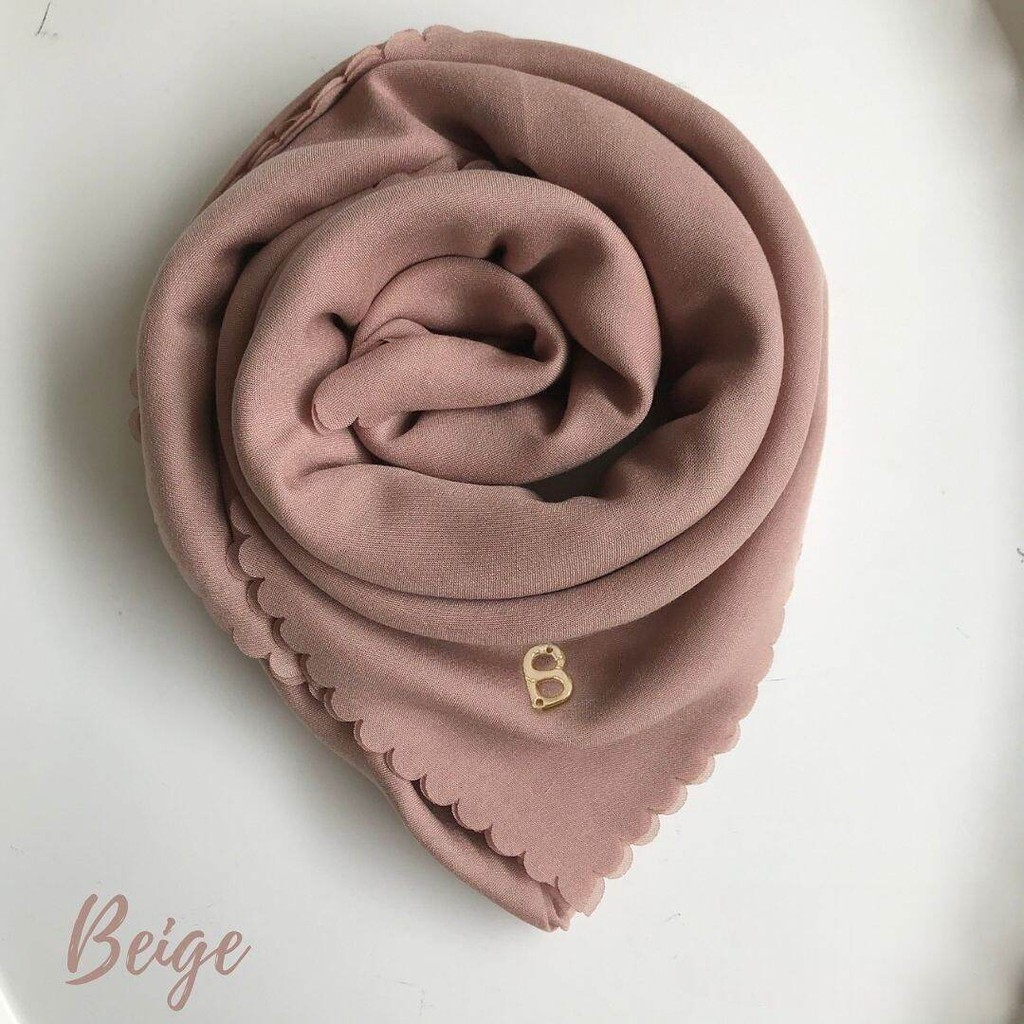 Hijab Voal Polos Buttonscarves Lasercut Series Pin BS