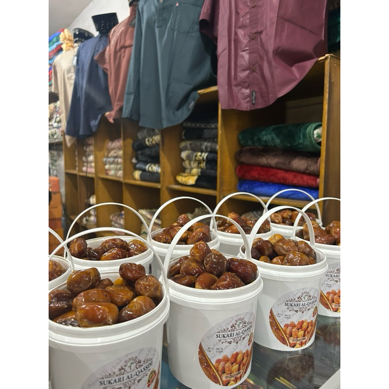 

Kurma sukari ember Al-Qassim