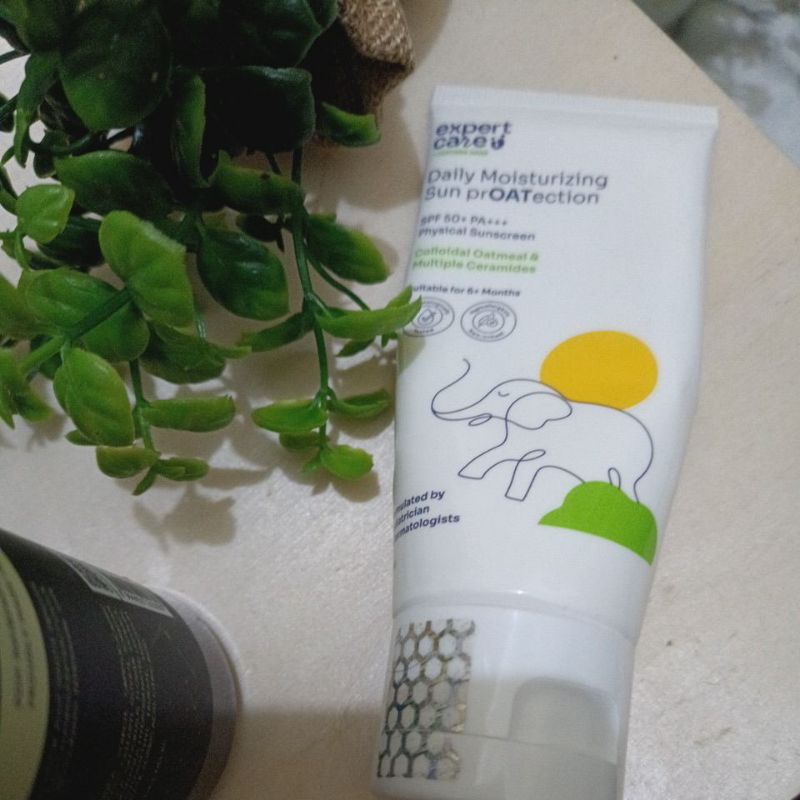 Expert Care - Daily Moisturizing Sun PrOATection