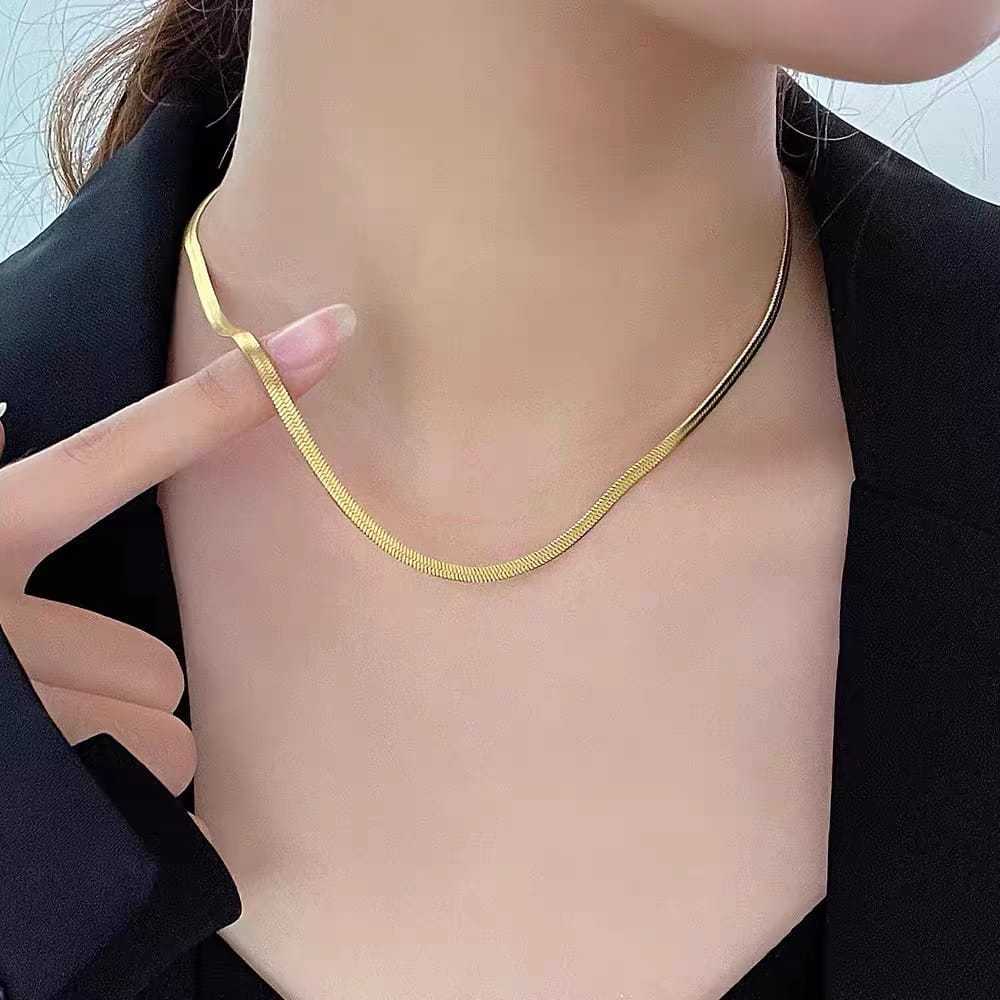 Kalung Titanium Pria Dan Wanita Model Gepeng Gold
