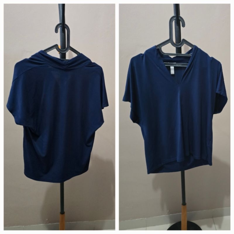 atasan kaos H&M navy