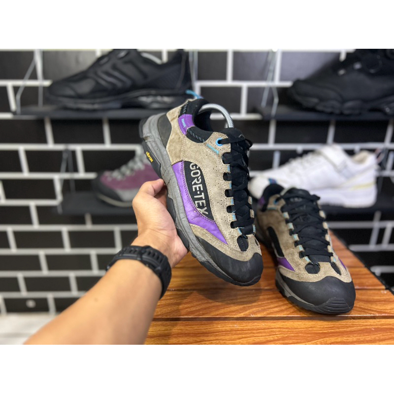 sepatu outdoor kolon sport size 42 second