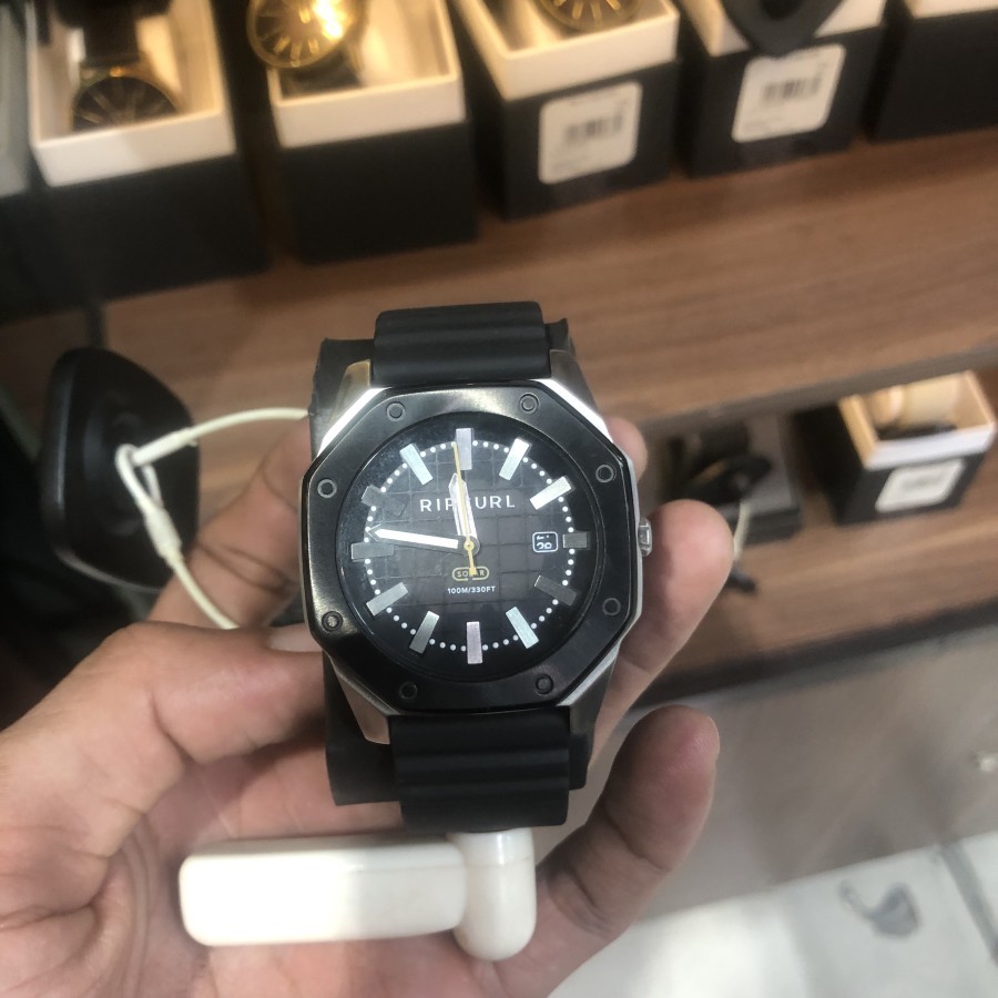 Jam tangan pria rip curl original regulator solar blak