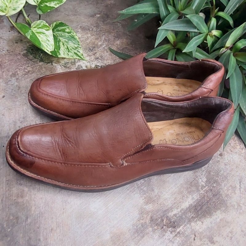 sepatu loafer second democrata size 44(28cm)