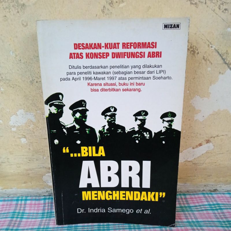 BILA ABRI MENGHENDAKI BY Dr. Indira Samego et al.