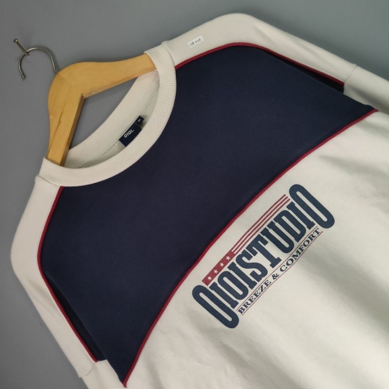 OIOI Crewneck Vintage