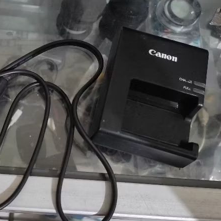 Charger Canon LC-E10 LC-E8 original Bawaan Charger Canon 550d 600d 650d 700d